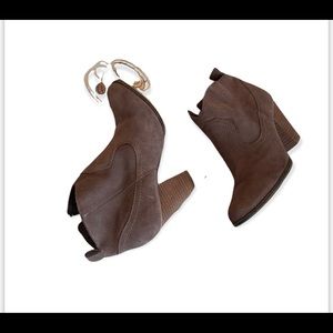 Steve Madden leather suede boots